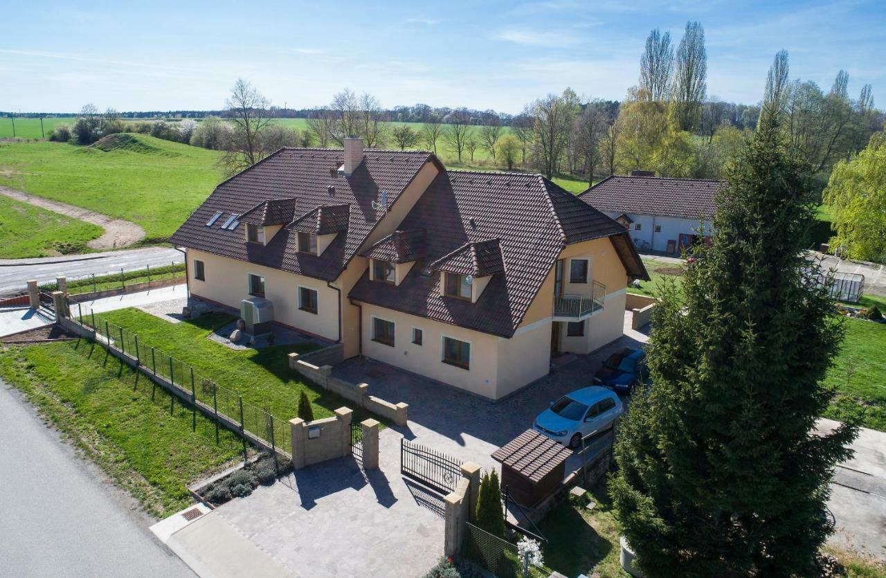 Pension Mijami Dolní Bukovsko Exteriör bild